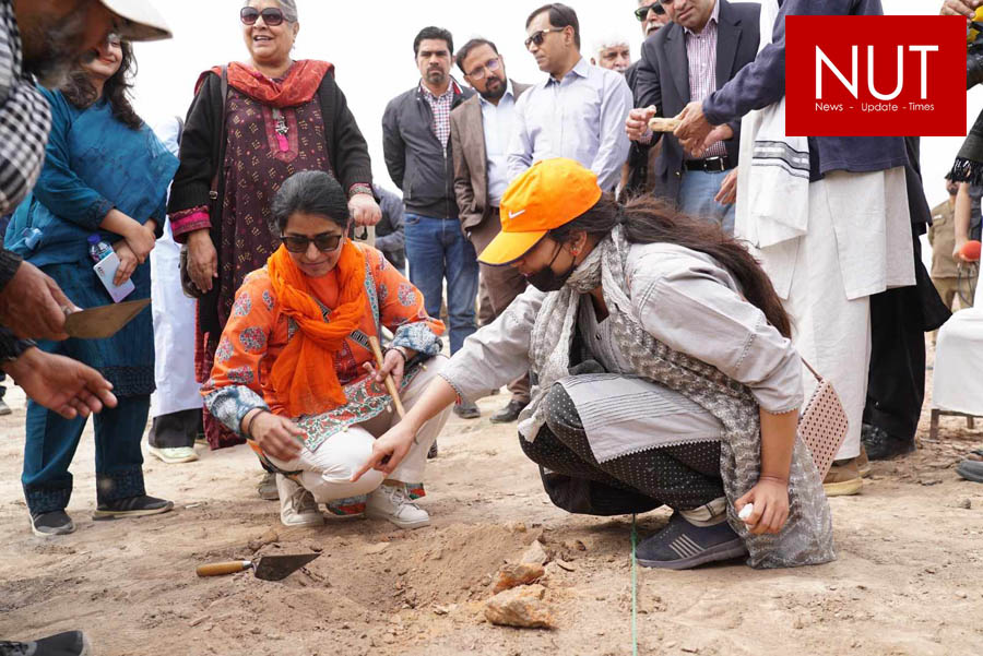 Ganweriwala archaeological excavation, a practice learning site for the archaeology students